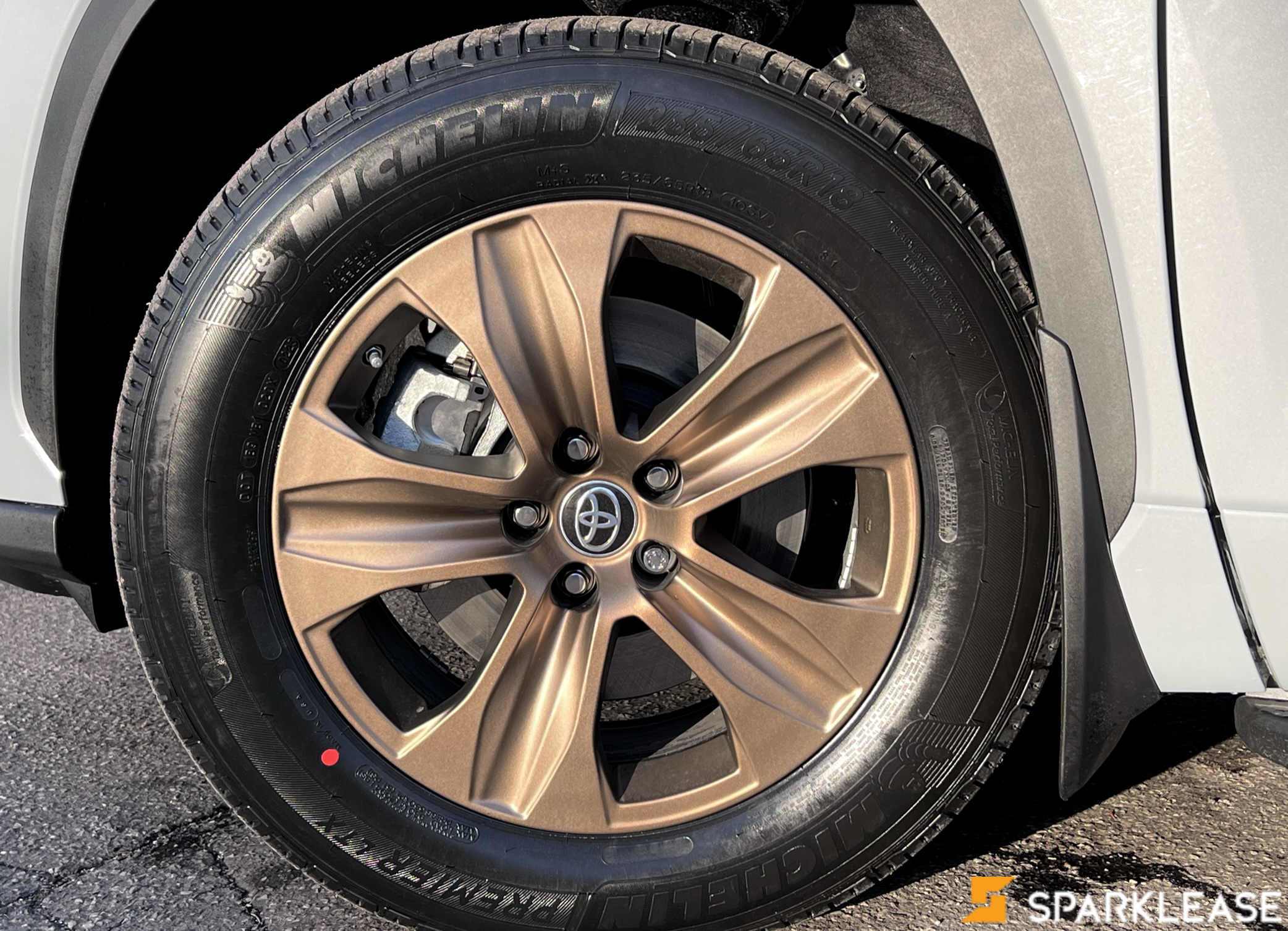 2023 Toyota  Highlander  Hybrid Limited AWD , 多伦多, 五大行Finance估价