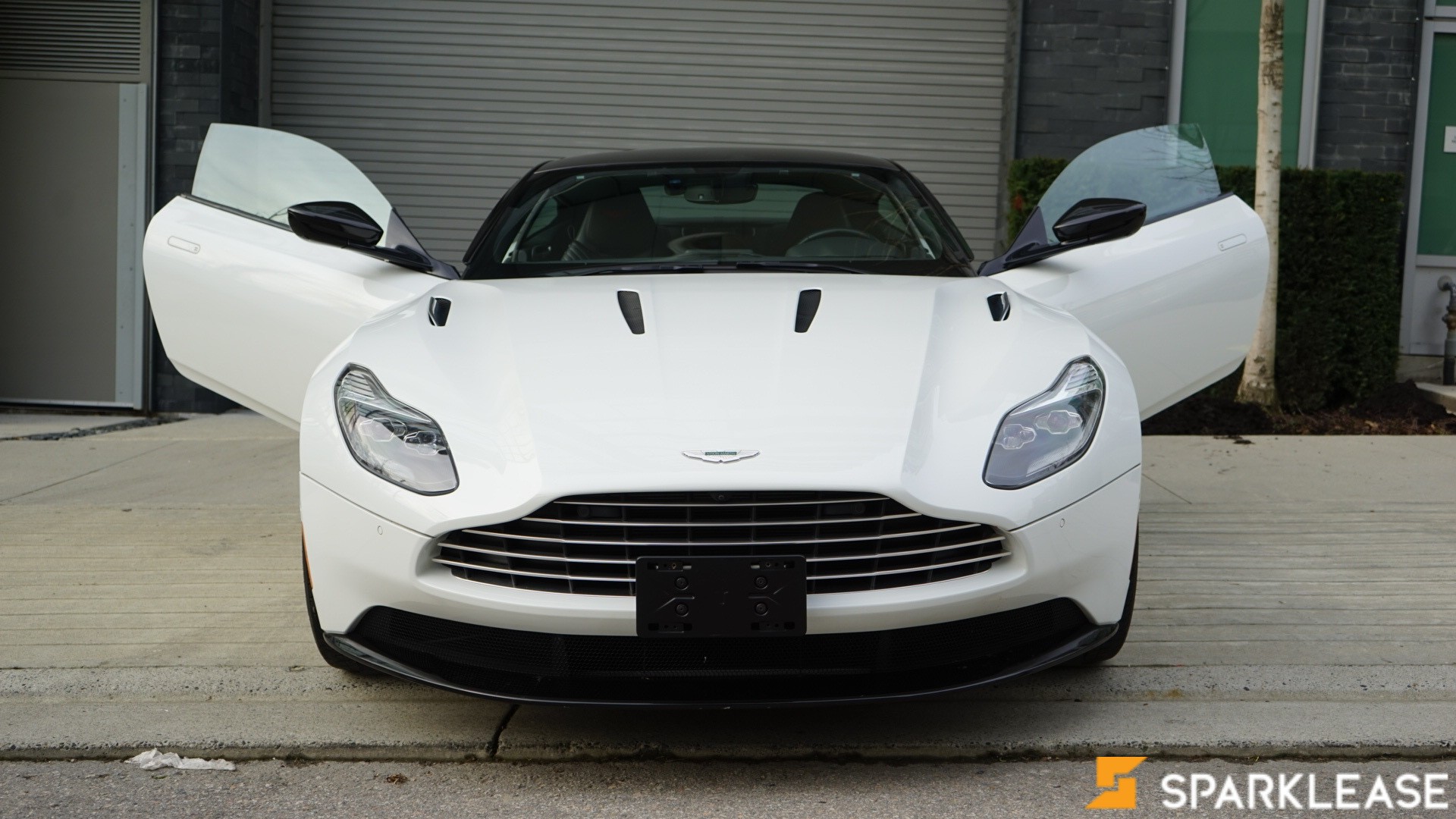 2017 Aston Martin DB11, Vancouver, Cash
