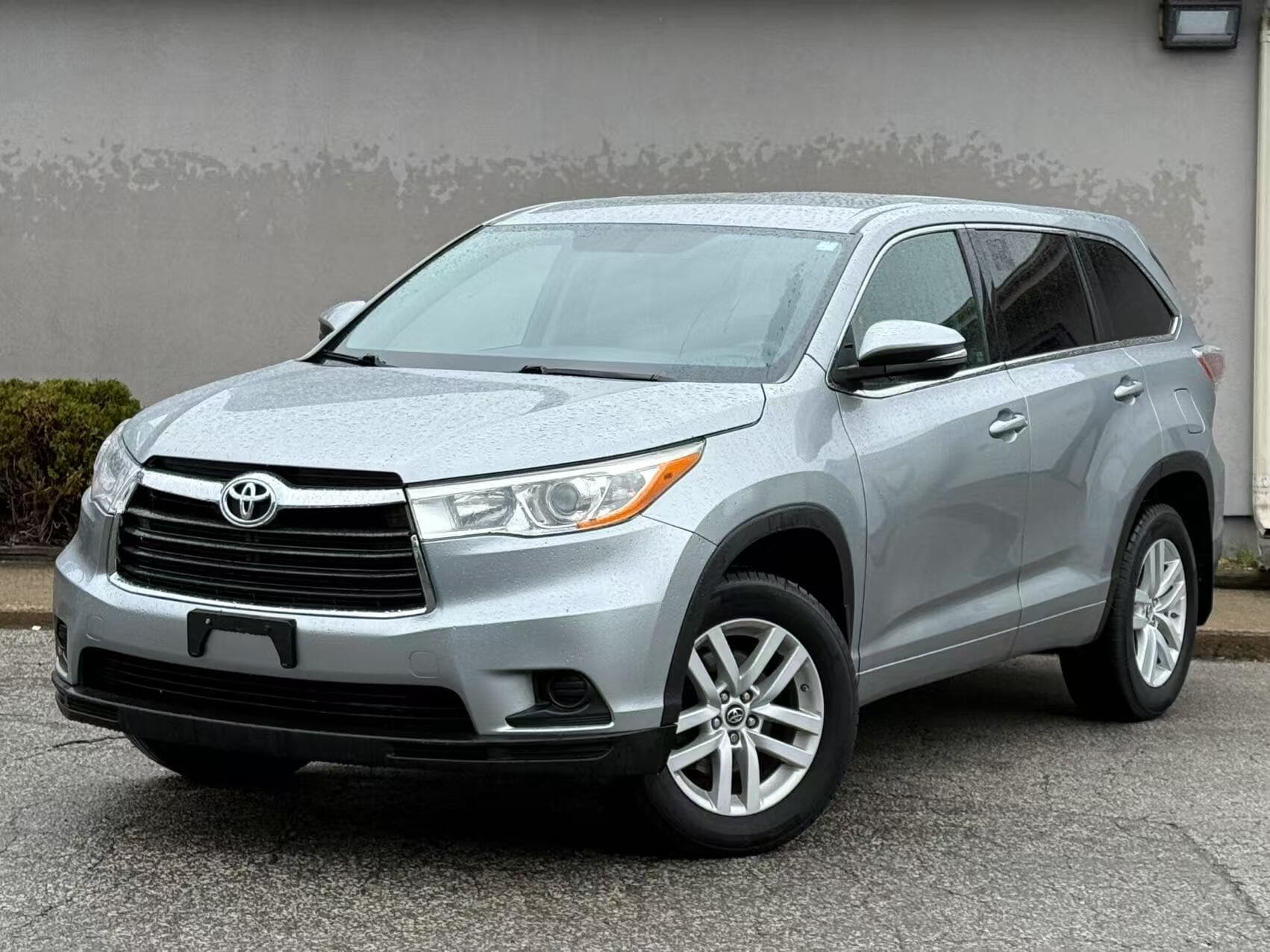 2016 Toyota Highlander LE