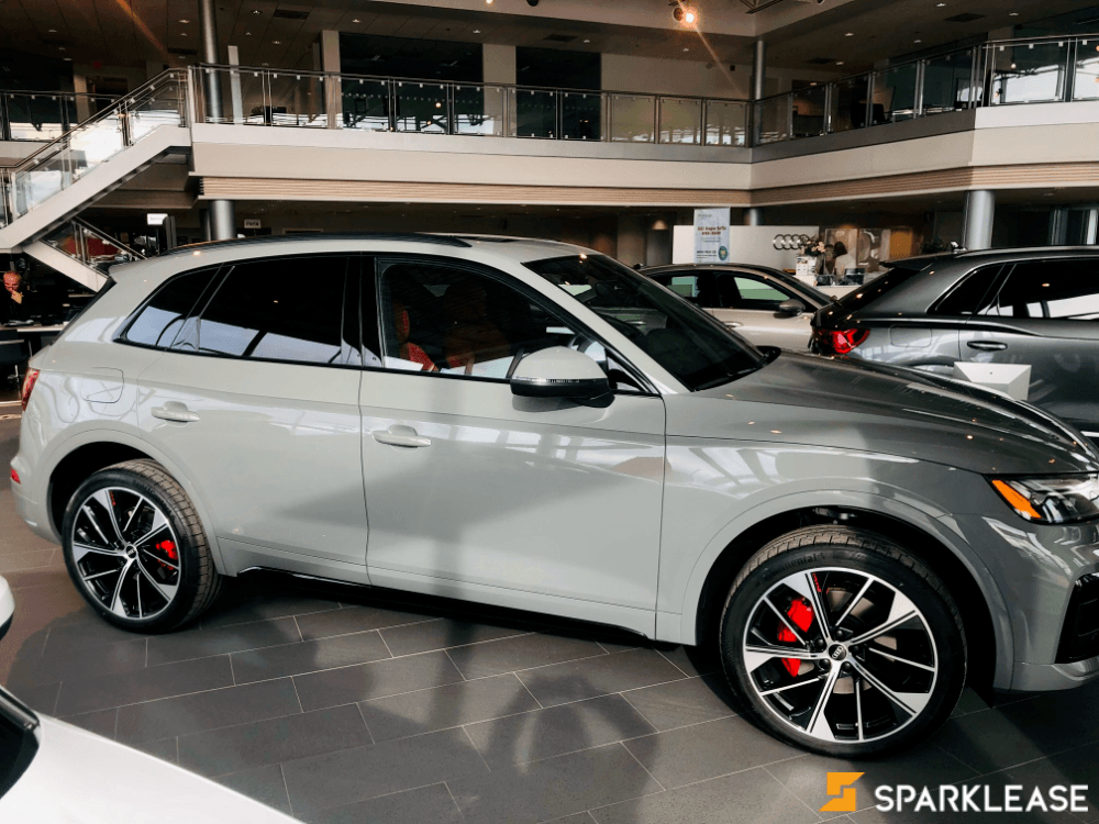 2022 Audi SQ5 Progressiv, 多伦多, 原厂Lease方案