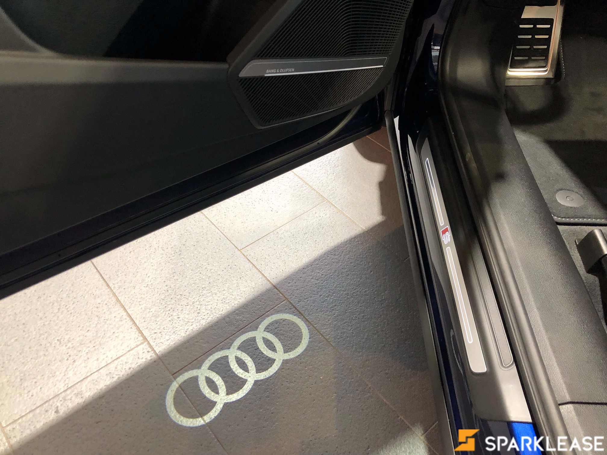 2023 Audi SQ5 3.0T Technik 现车, 多伦多, 原厂Lease方案