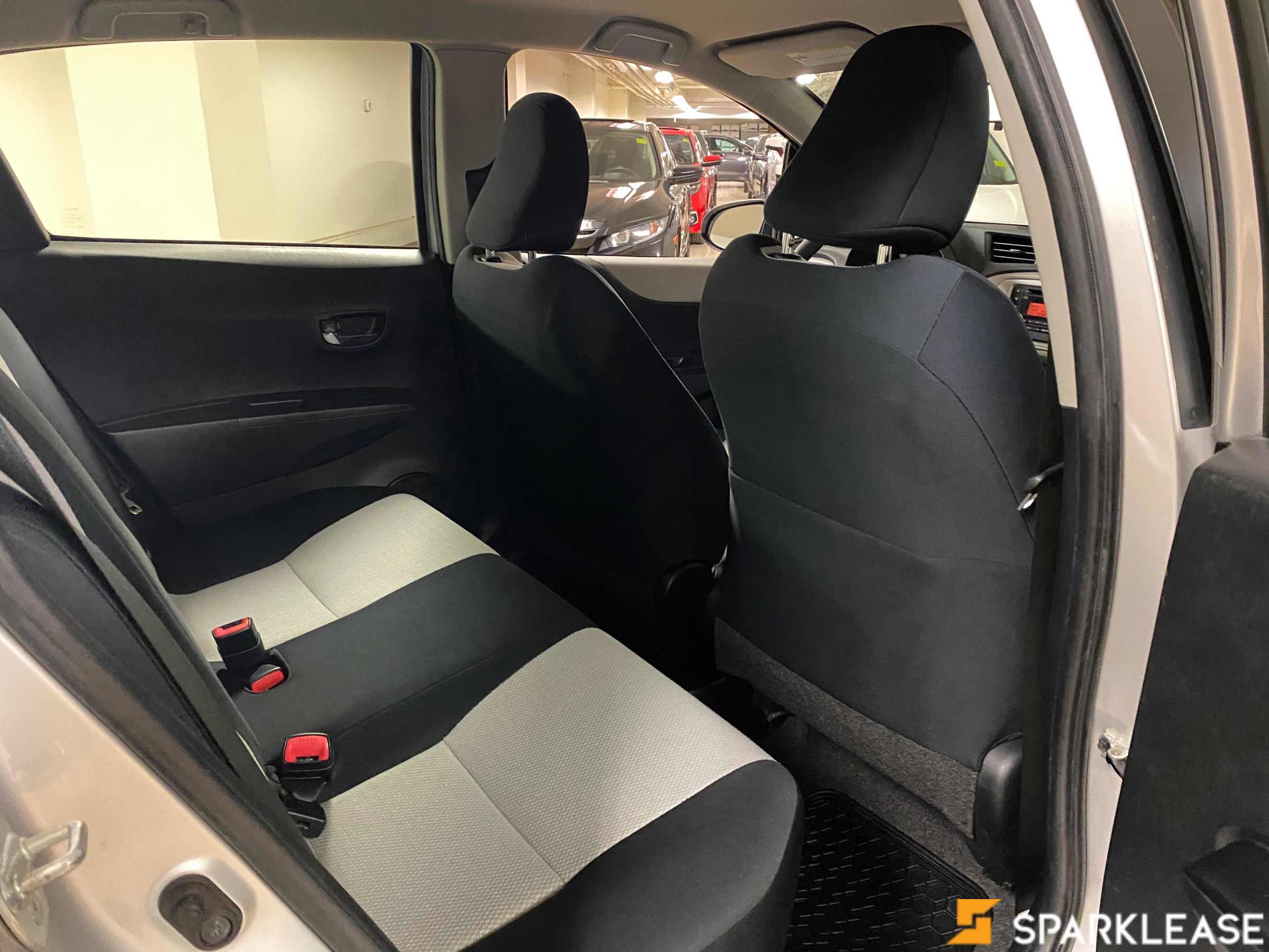 2013 Toyota Yaris HB Auto LE , 多伦多, 五大行Finance估价
