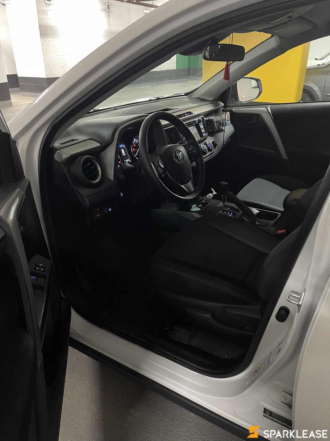2018 Toyota RAV4 AWD LE, 多伦多, 全款车