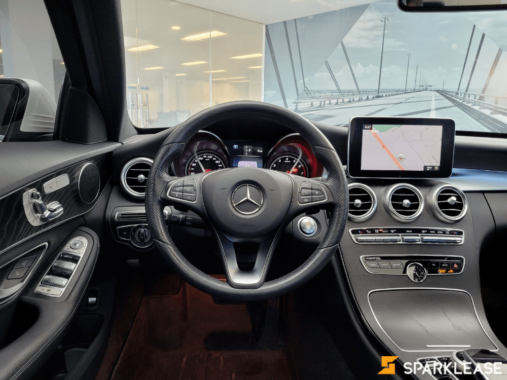 2018 Mercedes-Benz C-300, 多伦多, 五大行Finance估价