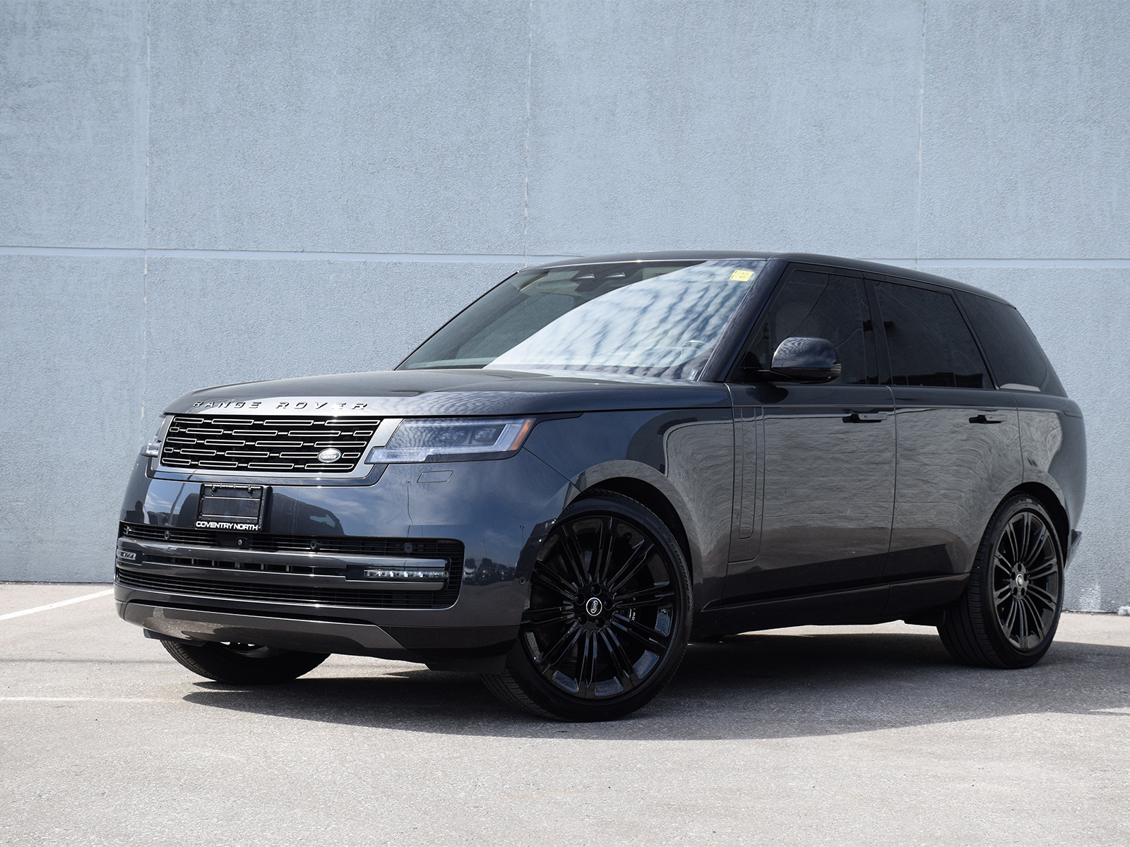 2025 Land Rover Range Rover P530 SE SWB