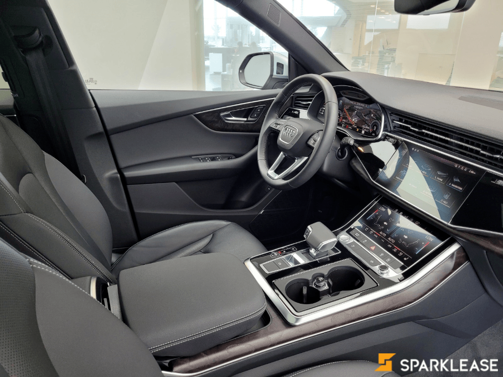 2020 Audi Q8 55 Progressiv, 多伦多, 第三方LEASE