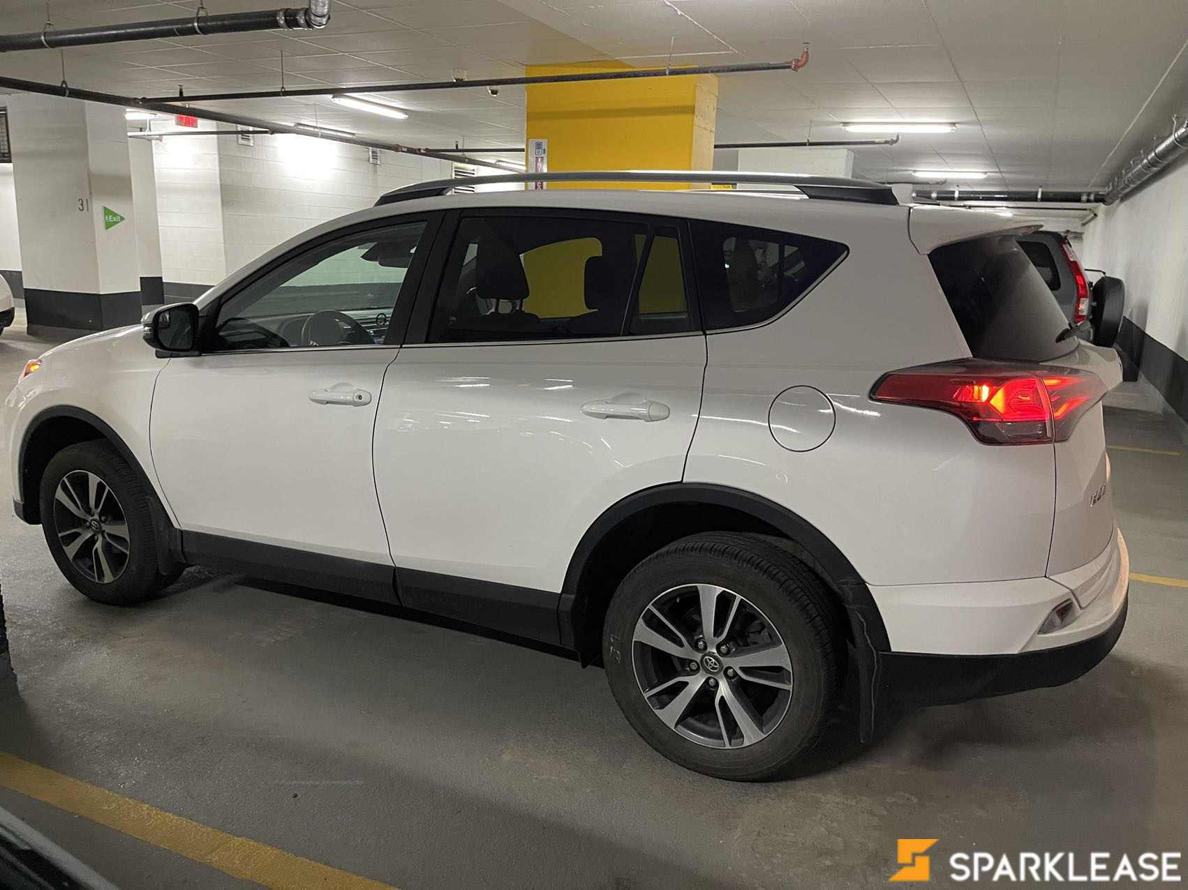 2018 Toyota RAV4 AWD LE, 多伦多, 全款车