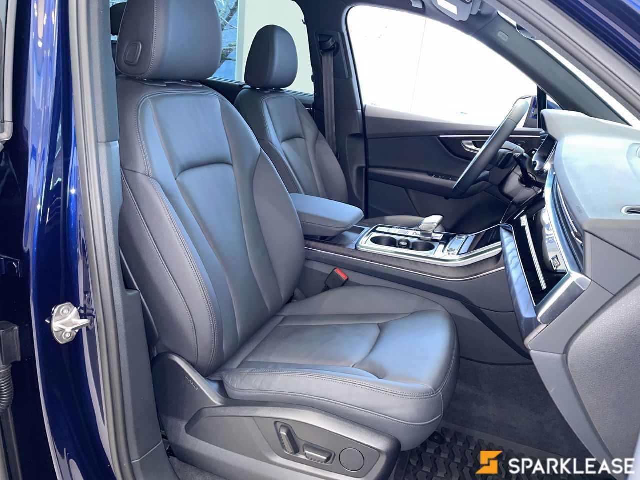 2022 Audi  Q7  Komfort 55 TFSI quattro , 温哥华, 原厂Finance方案